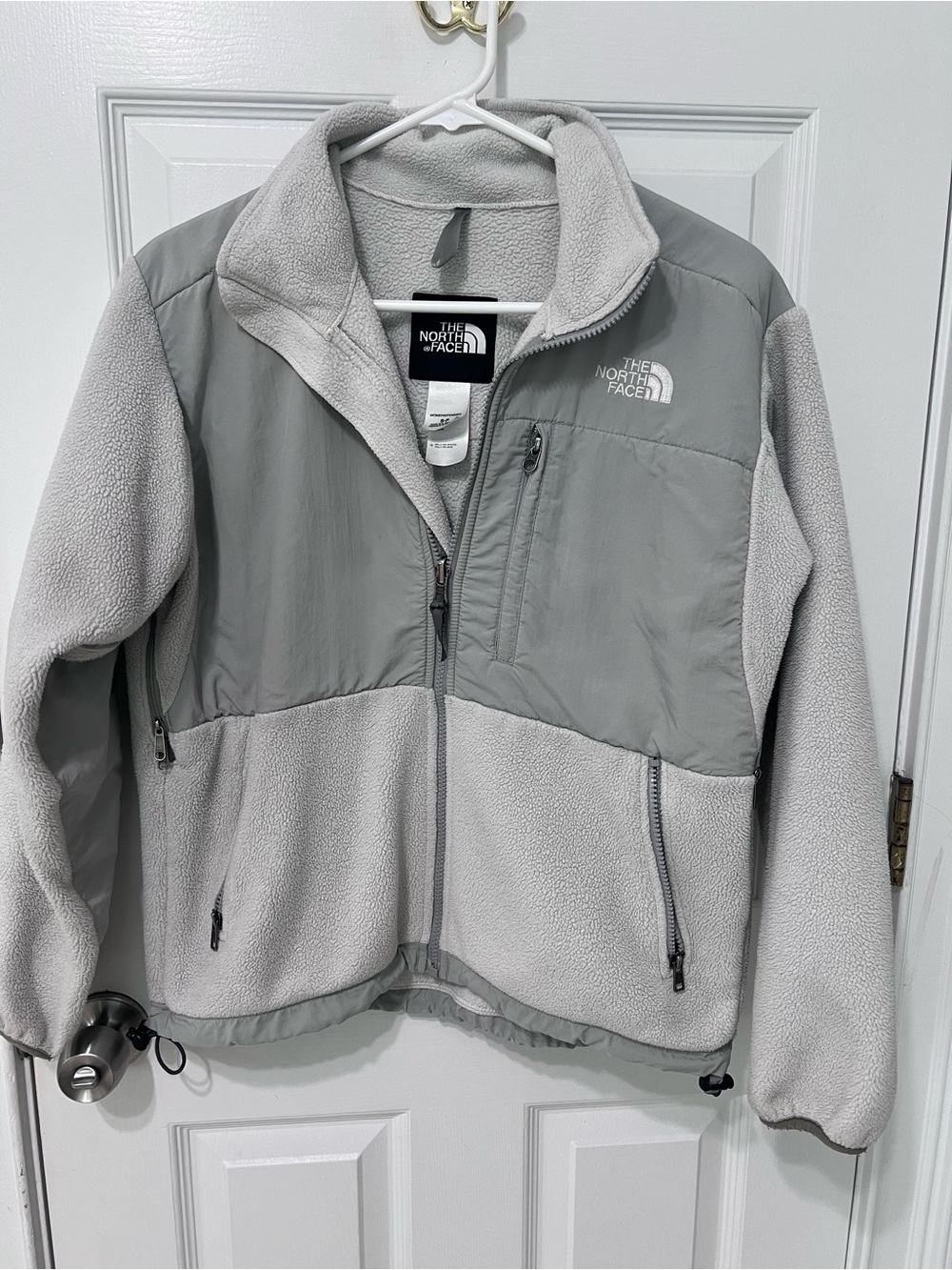 Y2K Era The North Face Women’s Cream and Grey Denali Fleece Jacket